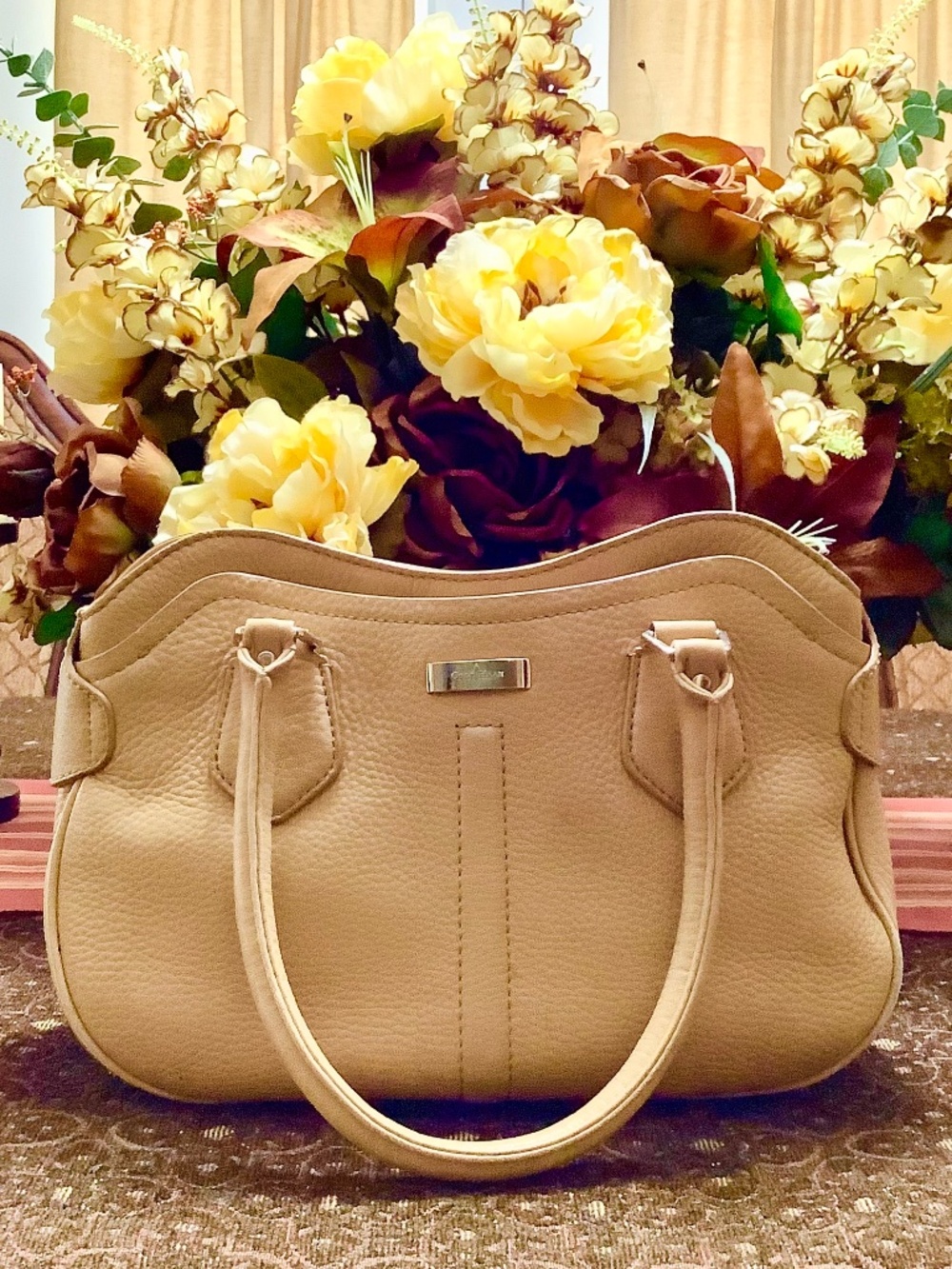 COLE HANN HAND BAG CARAMEL TAN